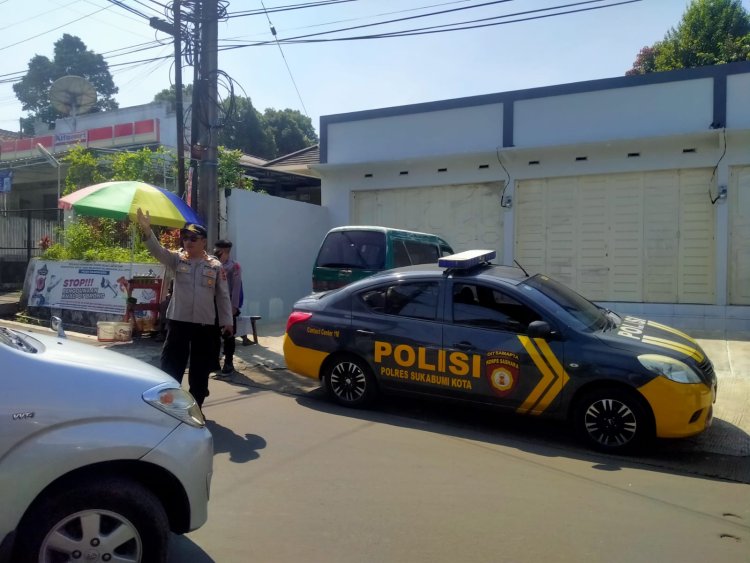 Cegah Kemacetan, Unit Samapta Polsek Sukabumi  Terus Lakukan Patroli.