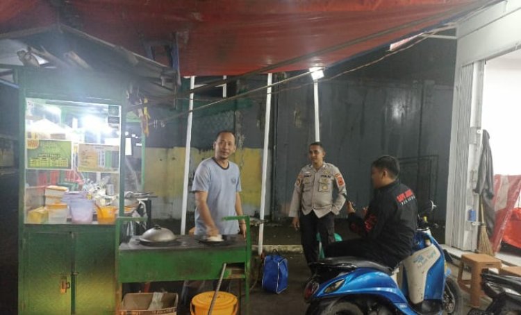 Unit Samapta Polsek Cireunghas Polres Sukabumi Kota,Berikan Pembinaan Kepada Pedagang Kaki Lima
