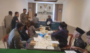 Bhabinkamtibmas Desa Cimangkok Hadiri Kegiatan Forum Konsultasi Publik (FKP)