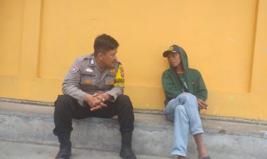 Ciptakan Kamtibmas Yang Kondusif, Bhabinkamtibmas Polsek Sukalarang Sambang Warga