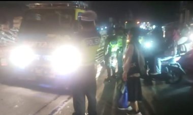 Unit Lantas Polsek Sukalarang Laksanakan Gatur Lalin Malam