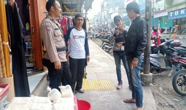 Sambangi Warga , Babinkamtibmas Berikan Himbauan Tentang Gukamtibmas