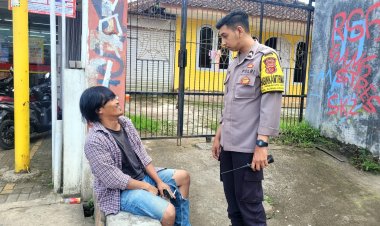 Bhabinkamtibmas Desa Prianganjaya Sambang Warga Desa Binaan Jaga Kondusifitas