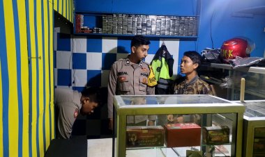 Personel Polsek Sukalarang Laksanakan Operasi Cipta Kondisi, Cegah Penyakit Masyarakat, Personel Polsek Sukalarang Laksanakan Razia Miras