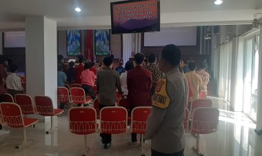 Berikan Rasa Aman Bagi Jemaat, Bhabinkamtibmas Polsek Sukalarang  PAM Gereja