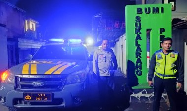 Patroli malam Polsek Sukalarang mobile ke Perumahan warga
