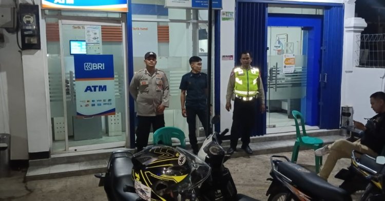 Cegah Kejahatan Perbankkan saat Patroli Malam Polisi Kontrol Atm Bri