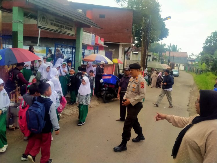 Pengamanan dan Pengaturan Anak Sekolah