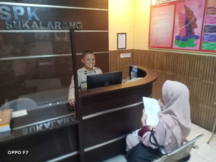 Melalui Pelayanan SPKT Polsek Sukalarang Tingkatkan Kepercayaan Masyarakat terhadap Kinerja Polri