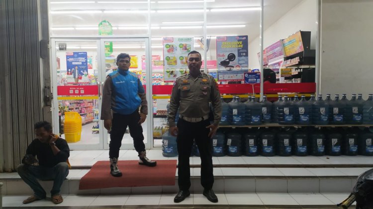 Patroli malam ciptakan kamtibmas yang kondusif di minimarket