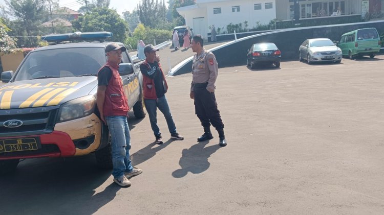 Patroli Ketempat Kegiatan Masyarakat Dan Temui Juru Parkir