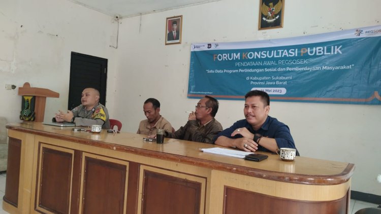 Bhabinkamtibmas Desa Sukaraja Hadiri Kegiatan Forum Konsultasi Publik (FKP)