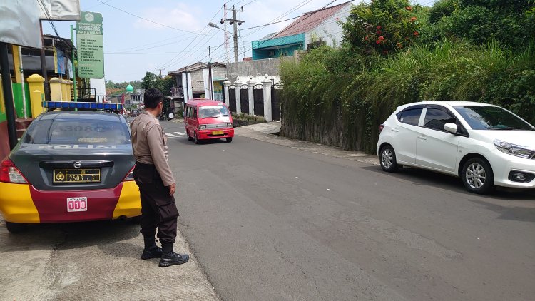 Polsek Sukabumi Melaksanakan Patroli Pantau Aktivitas Masyarakat
