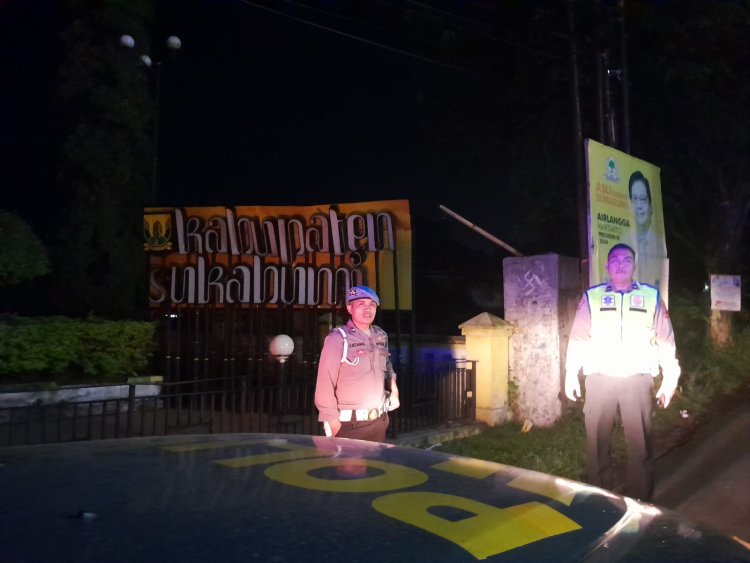 Polisi Polsek Sukalarang Patroli Malam Wilayah Perbatasan Sukabumi - Cianjur