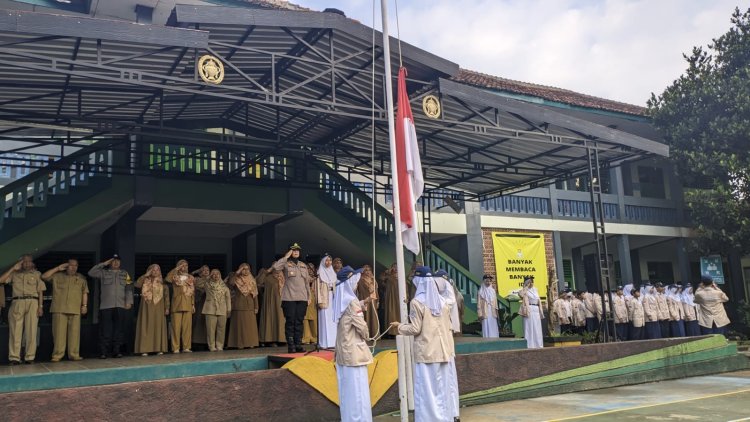 Kabag Ren Polres Sukabumi Kota sampaikan Amanat Kapolres Saat Upacara Bendera