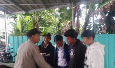 Patroli Dialogis, Anggota Unit Samapta Polsek Sukalarang Ke Pelajar
