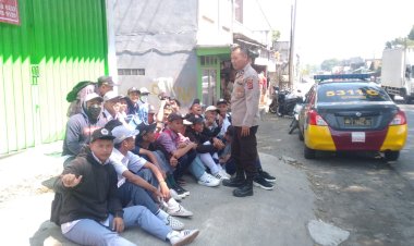 Antisipasi Tawuran Antar Pelajar,Polisi Melakukan Himbauan Kepada Para Pelajar