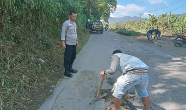 Laksanakan Patroli Siang Hari,Polsek Cireunghas Polres Sukabumi Kota Berikan Himbauan Kamtibmas