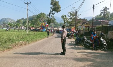 Anggota Polsek Cireunghas Polres Sukabumi Kota, Laksanakan Gatur Lalin