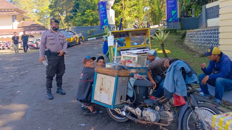 Patroli Polsek Sukabumi Pantau Aktivitas Warga Masyarakat