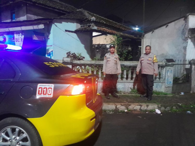 Antisipasi Kriminalitas Anggota Polsek Sukalarang Melakukan Patroli Dialogis Di Pemukiman