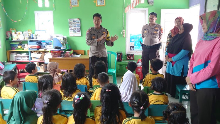 Anggota Polsek Sukabumi Melaksanakan Kegiatan Polisi Sahabat Anak