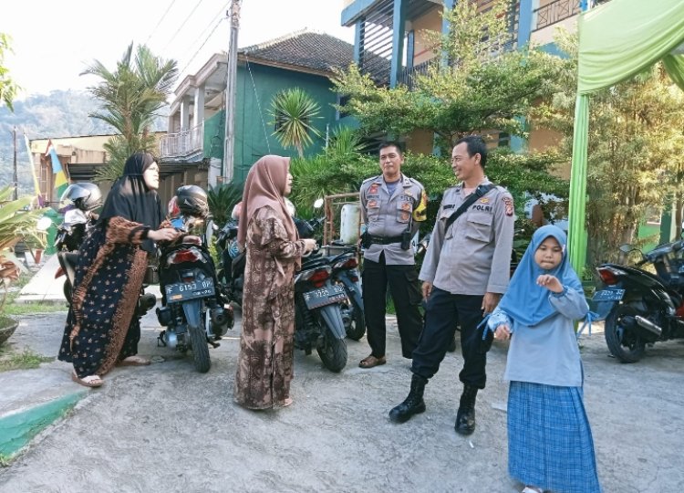 Jalin Silaturahmi, Polsek Cireunghas Polres Sukabumi Kota Laksanakan Patroli Dialogis
