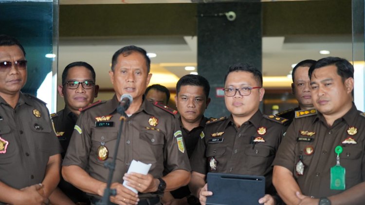 Penahanan Tersangka Dugaan Tindak Pidana Korupsi Penggunaan Dana PDAM Kota Makassar