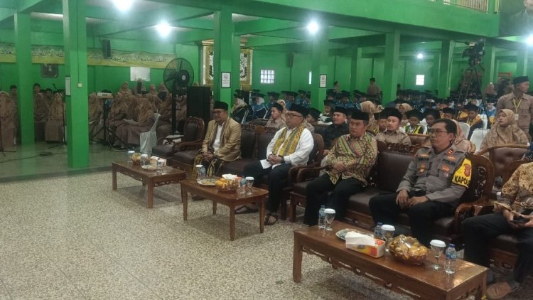 Kapolsek Sukabumi Hadiri Undangan Perpisahan Sekolah