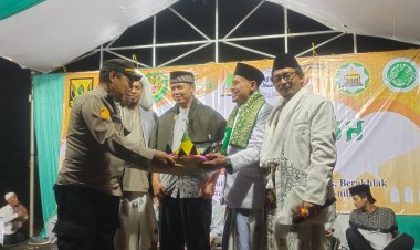 Kegiatan Pawai Obor Dan Istighosah Sambut Tahun Baru 1 Muharam1445 H, Polsek Cireunghas Gelar Pengaman Maksimal