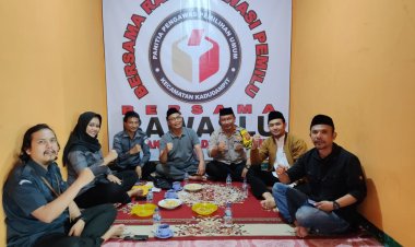 Pererat Silaturahmi, Kapolsek Kadudampit Sambangi Panwascam