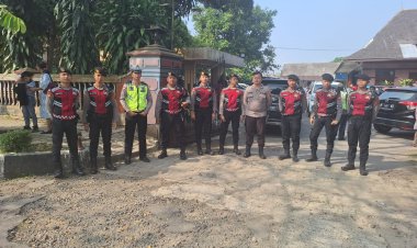 Guna Ciptakan Kenyamanan,Polsek Warudoyong Laksanakan Pengamanan lbadah Di Gereja