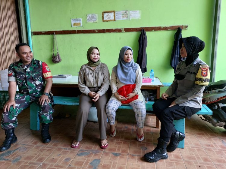Sinergitas TNI - POLRI, Bhabinkamtibmas dan Babinsa Lakukan Sambang Kepada Warga