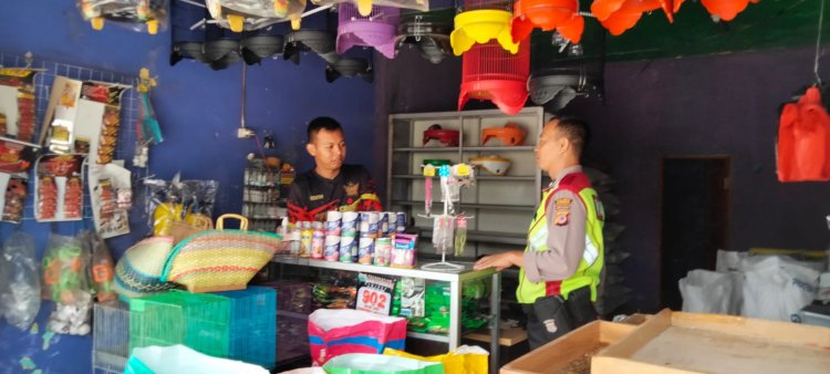 Unit Samapta Polsek Cireunghas Polres Sukabumi Kota, Laksanakan Patroli Dialogis Sambang Warga