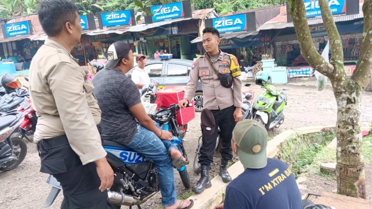 Dua Personel Polsek Sukabumi Patroli Ke Tempat Wisata