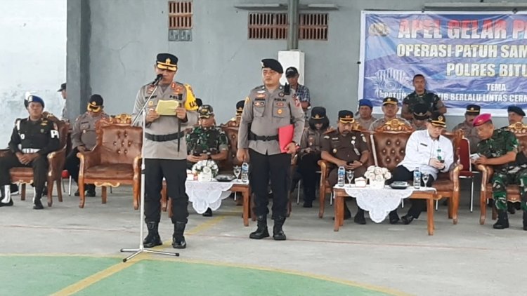 AKBP Tommy Bambang Souissa Pimpin Apel Gelar Pasukan Operasi Patuh Samrat-2023 Polres Bitung