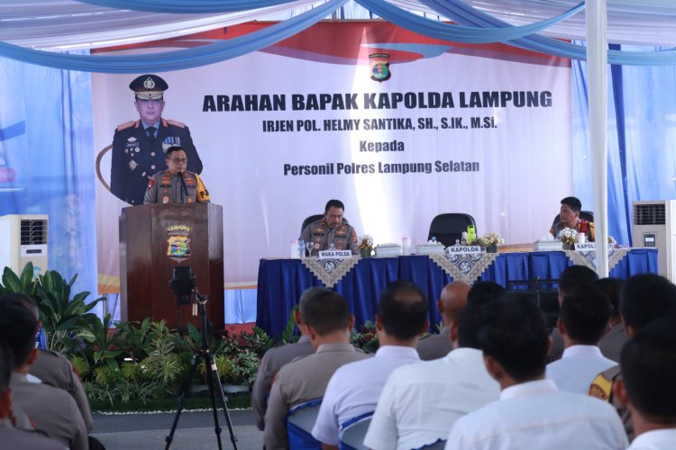 Berikan Arahan, Kapolda Lampung Irjen Pol Helmy Santika dan Ibu PD Bhayangkari Kunjungi Polres Lampung Selatan