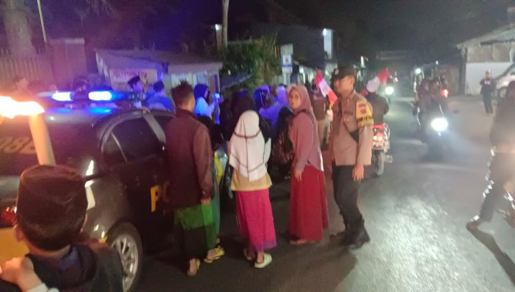 Polsek Sukabumi Melaksanakan Pengamanan Pawai Obor