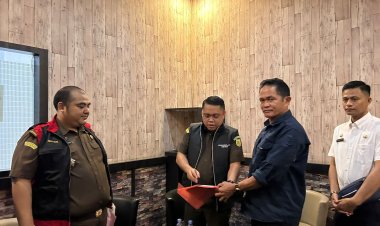 Tim Penyidik Kejati Sulsel Lakukan Penggeledahan Serentak di Dua Tempat Terkait Dugaan Mafia Tanah di Wajo