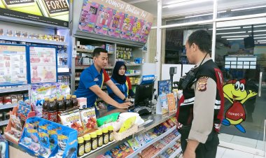 Patroli Mini Market,Petugas lngatkan Karyawan Agar Tingkatkan Kewaspadaan