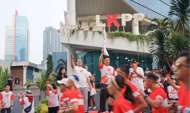 Meriahkan HUT RI ke-78, LKPP dan AKEN Gelar Lomba Fun Run