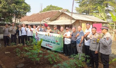 Polsek Gunungpuyuh Laksanakan Penghijauan Secara Serentak Bersama Forkopimcam