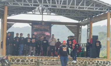 Bhabinkamtibmas Polsek Gunungguruh Hadiri Anniversary Karang Taruna Desa Bojongmanggu