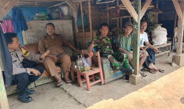 Perkuat Sinergitas TNI -POLRI, Bhabinkamtibmas Dan Babinsa Laksanakan Sambang Kepada Warga