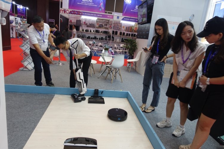 Produk Mamibot China – USA Ramaikan Ajang IEAE Expo 2023