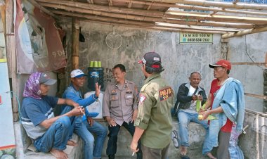 Sambangi Pangkalan Ojeg,Unit Samapta Polsek Cireunghas Berikan Himbauan Kamtibmas