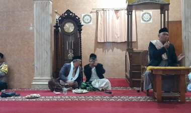 Sambutan Camat Sukalarang Pada Acara Maulid Nabi Di Masjid Daarul Falah Sukalarang