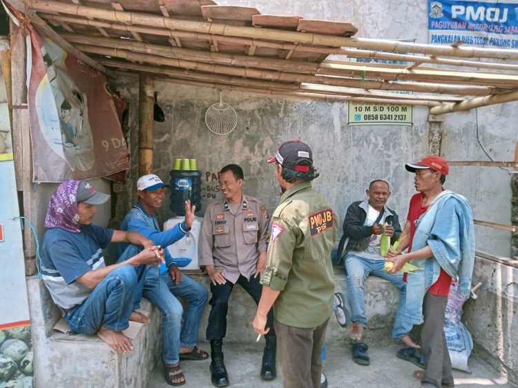 Sambangi Pangkalan Ojeg,Unit Samapta Polsek Cireunghas Berikan Himbauan Kamtibmas