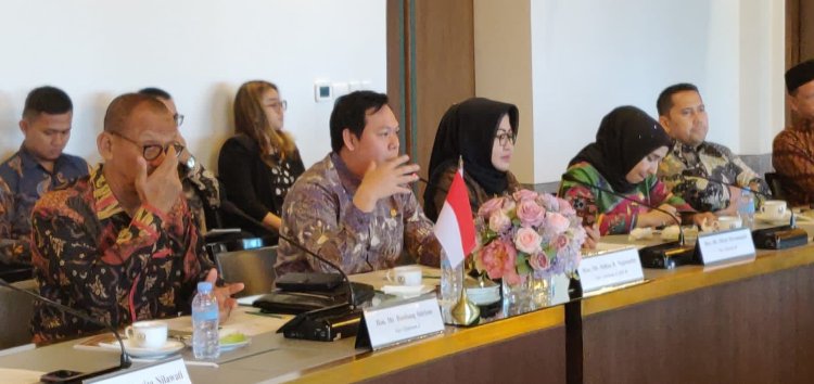 Sultan Ingatkan Pemerintah Waspadai Dampak Deindustrialisasi Sektor Sandang dan Pangan Nasional