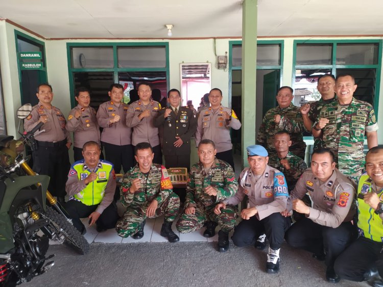 Peringati HUT TNI Ke 78,Polsek Jajaran Sambangi Koramil 0607-01 Sukaraja